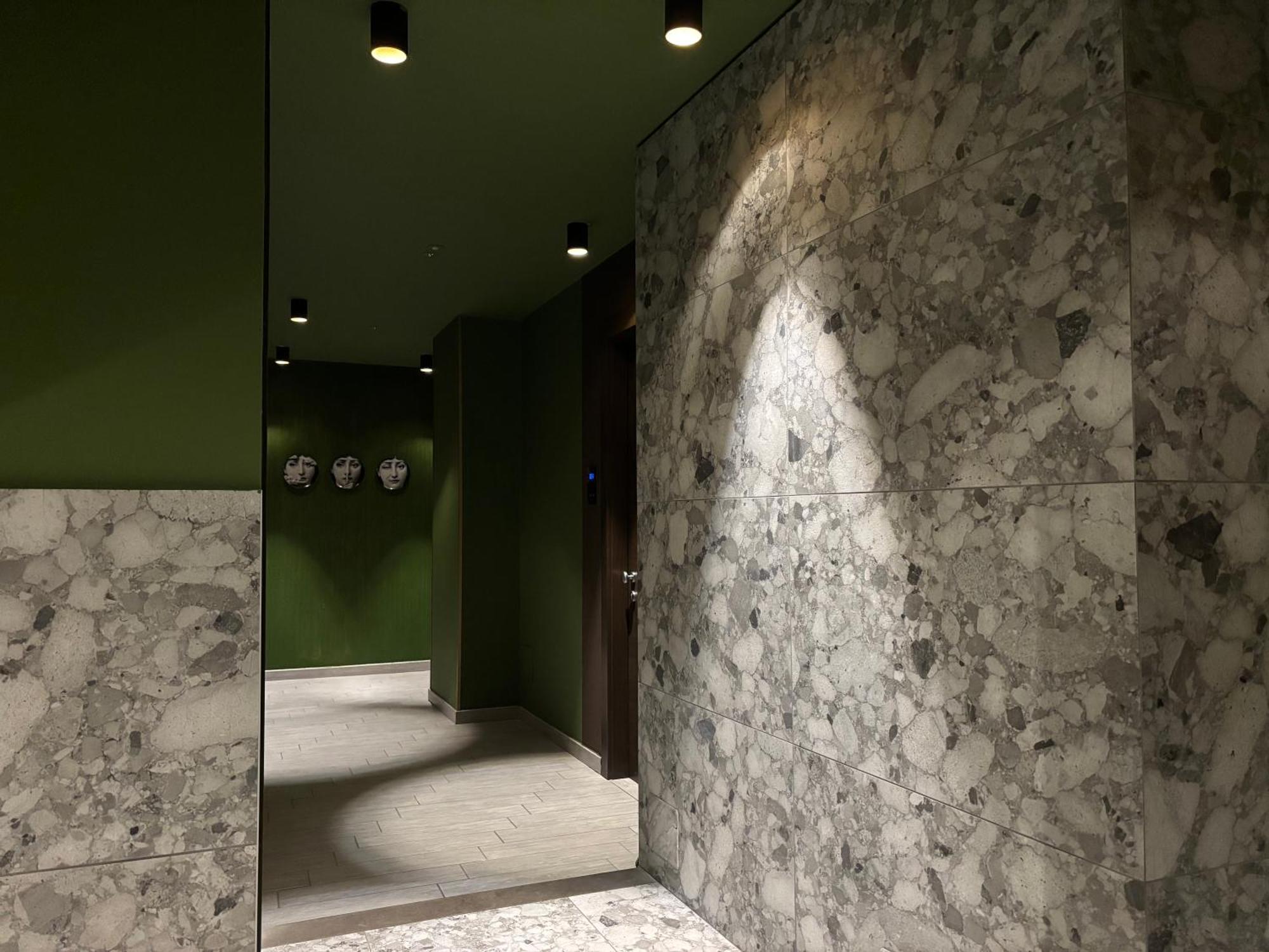 Av Hotel Milano — Foto 1